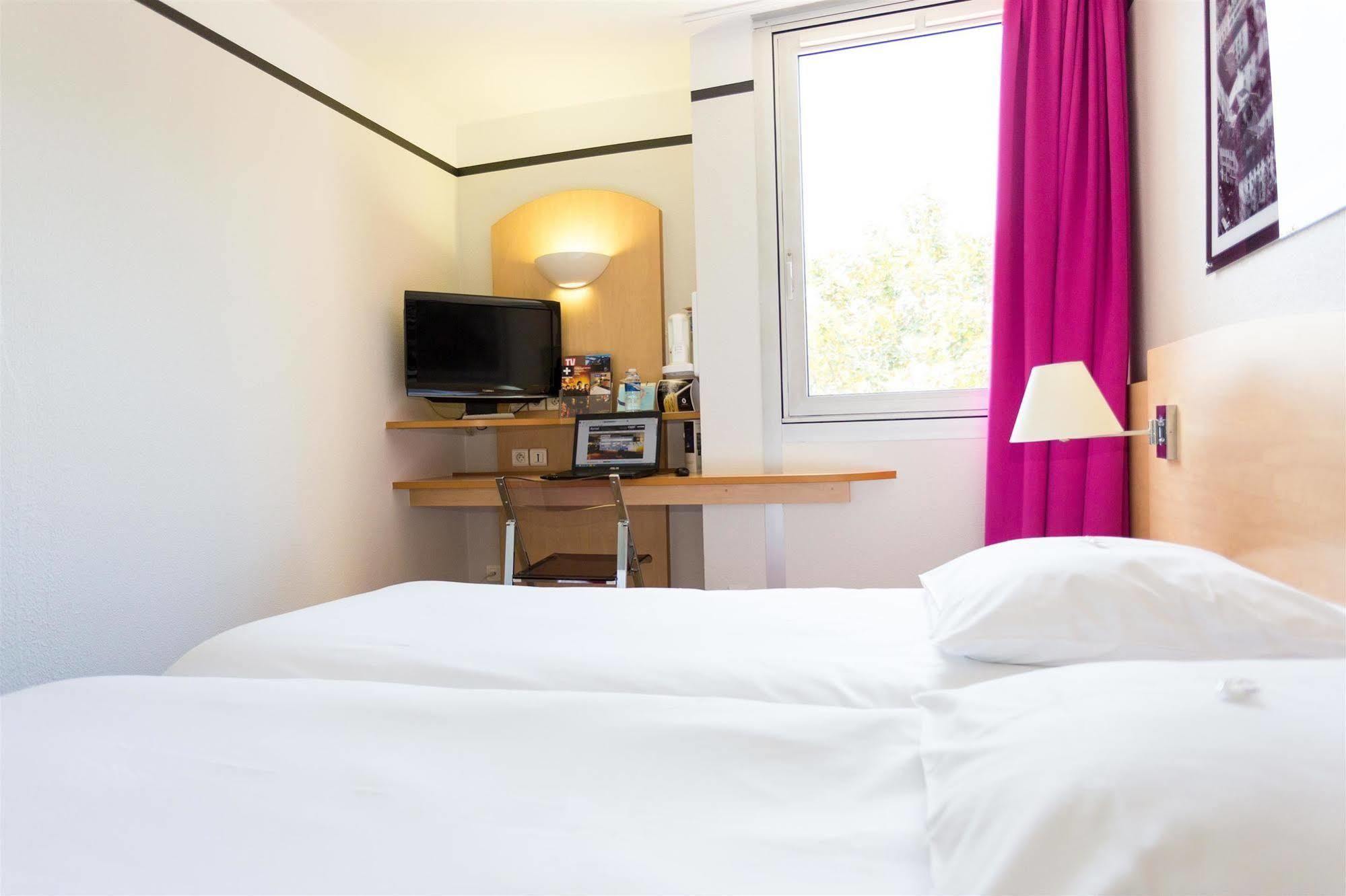 Hotel Inn Grenoble Eybens Parc Des Expositions Ex Kyriad Eksteriør bilde